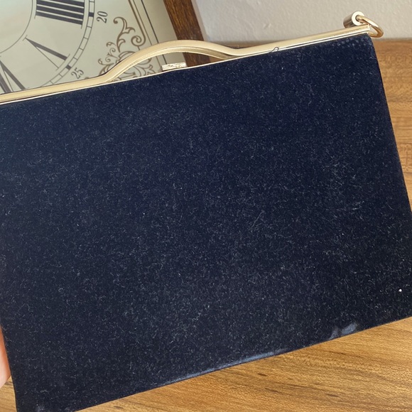 Hand bag black velvet fabric. Used but good condition - Picture 2 of 2